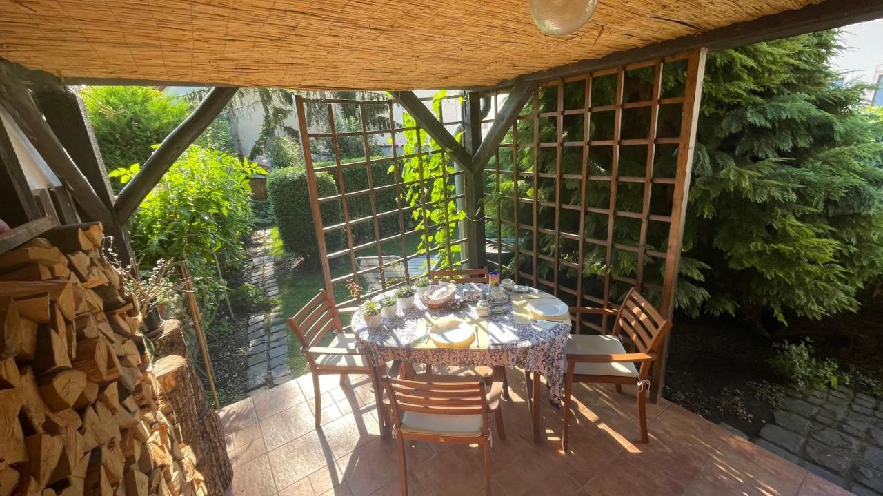 Magnolia Garden Apartment Miskolc Exterior photo